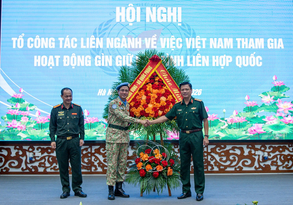 /UploadStore/admin/260527 hoi nghi bqp/b2.jpg